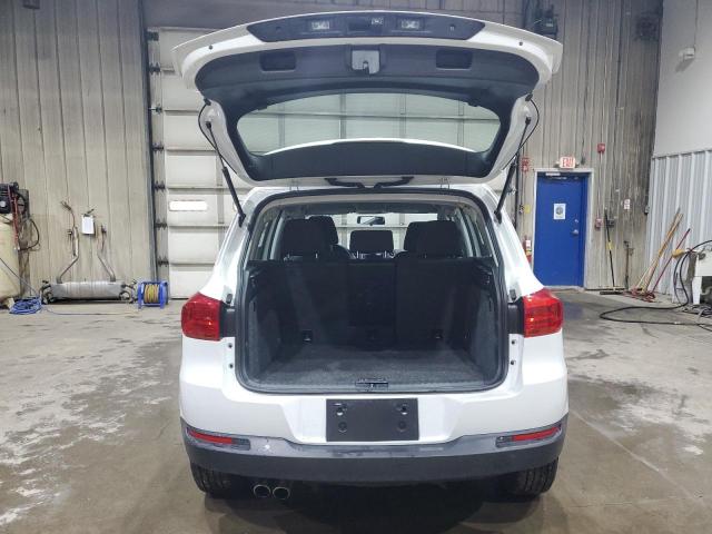 Volkswagen Tiguan S Image 13