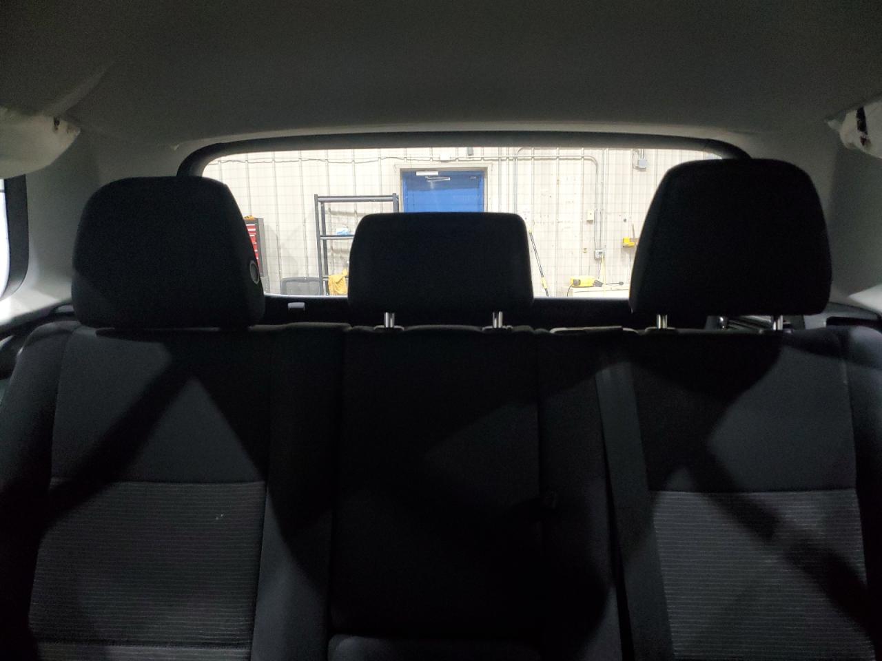 Volkswagen Tiguan S Image 10