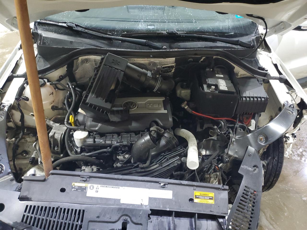 Volkswagen Tiguan S Image 7