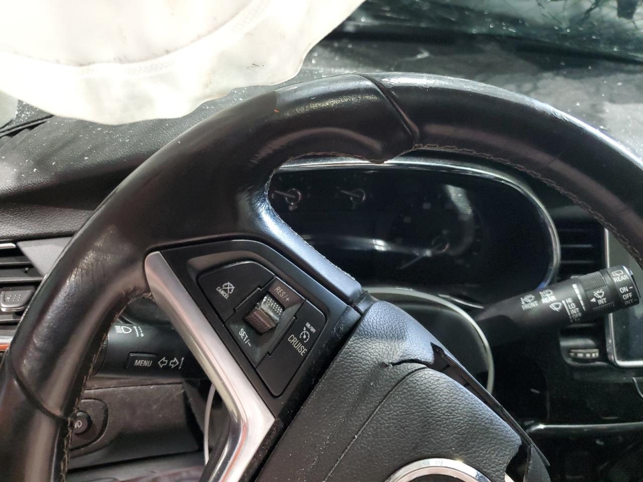 Buick Encore Sport Touring Image 4