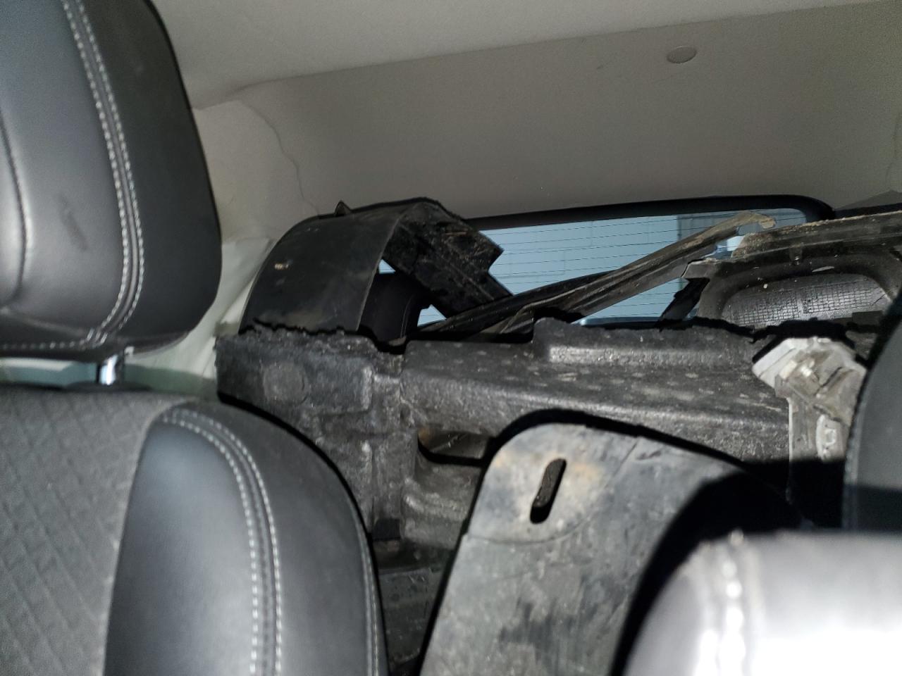 Buick Encore Sport Touring Image 8