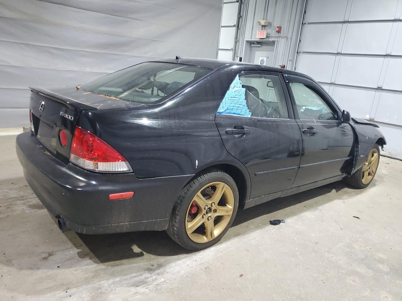 Lexus Is 300 Image 3