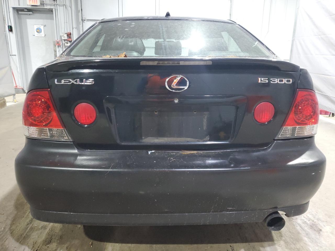 Lexus Is 300 Image 10