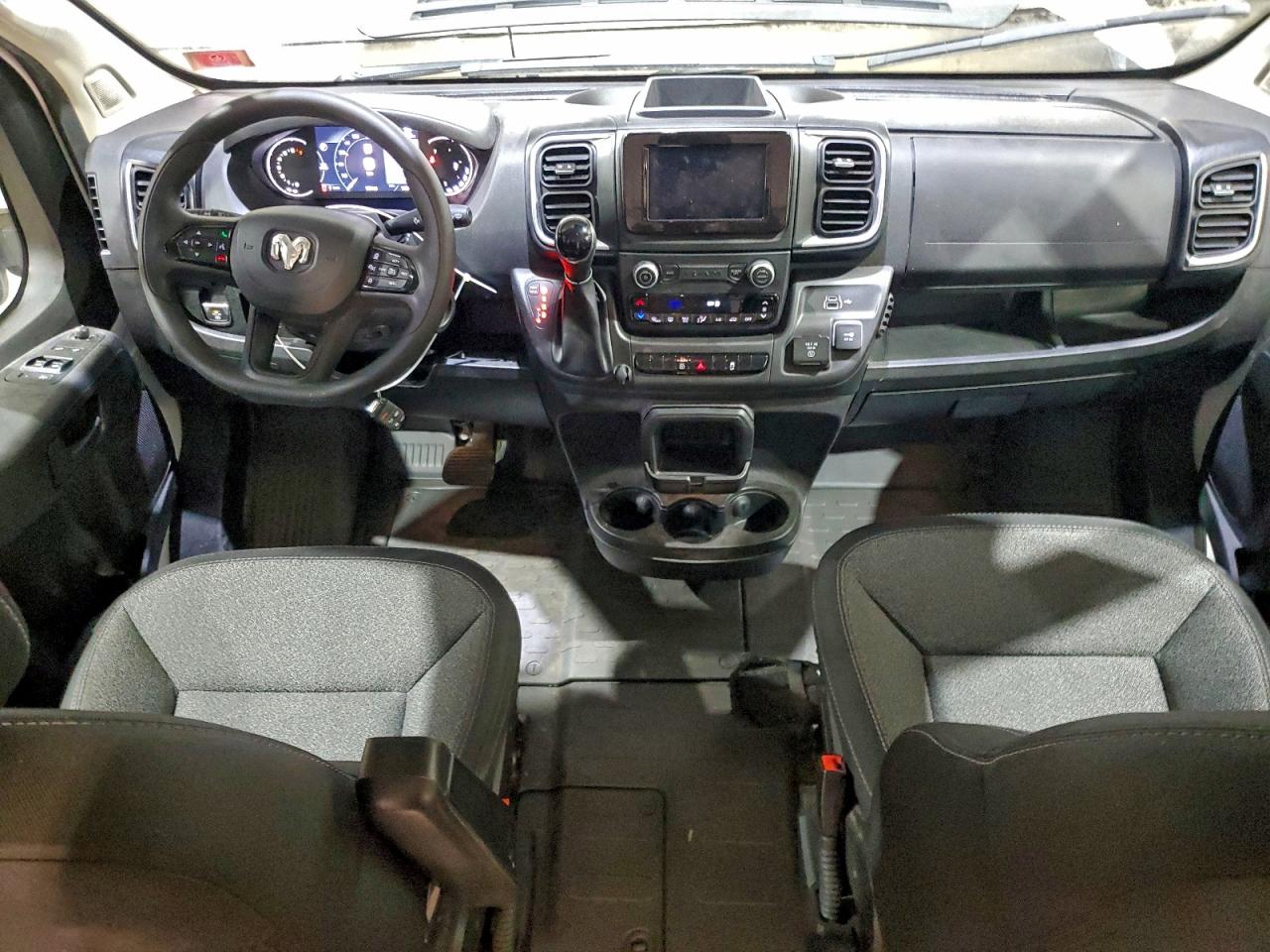 Ram Promaster 2500 High Image 4