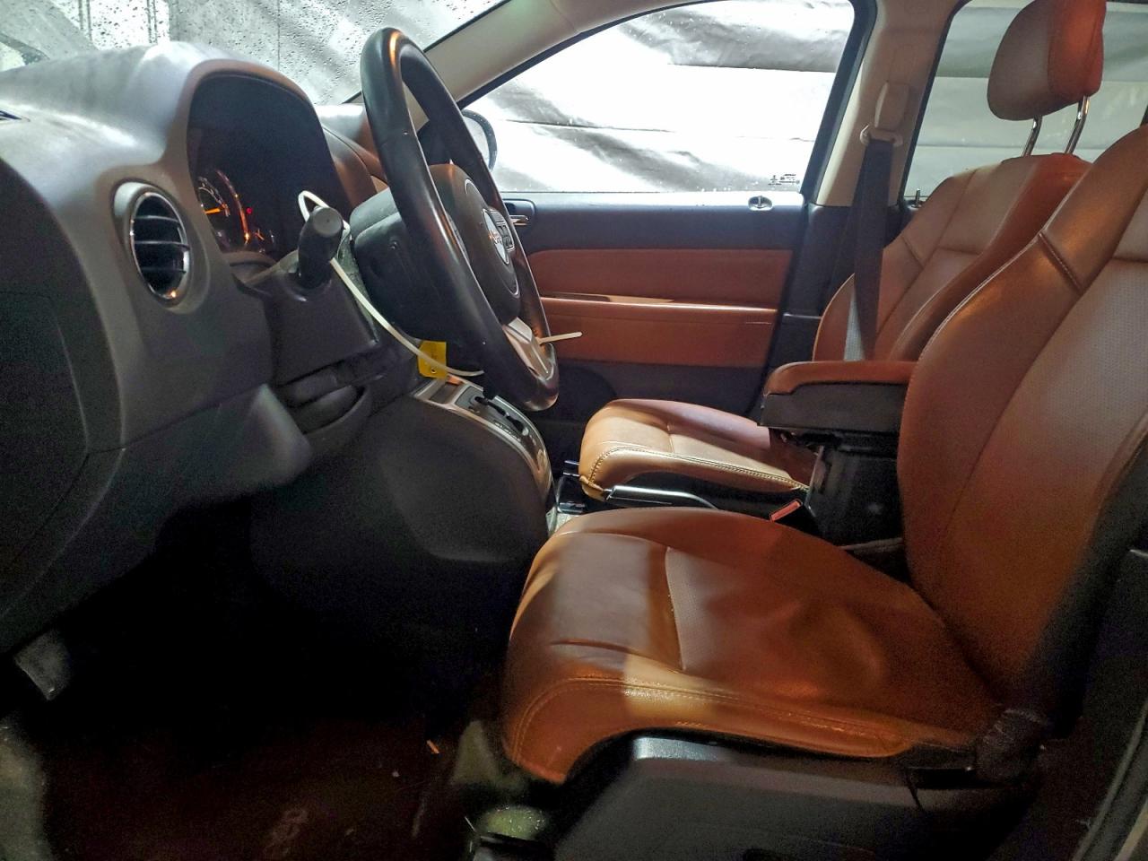 Jeep Compass Latitude Image 9