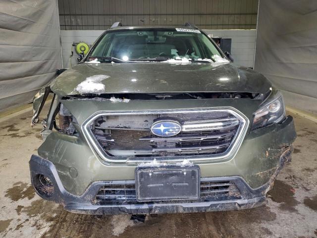 Subaru Outback 2.5i Limited Image 10