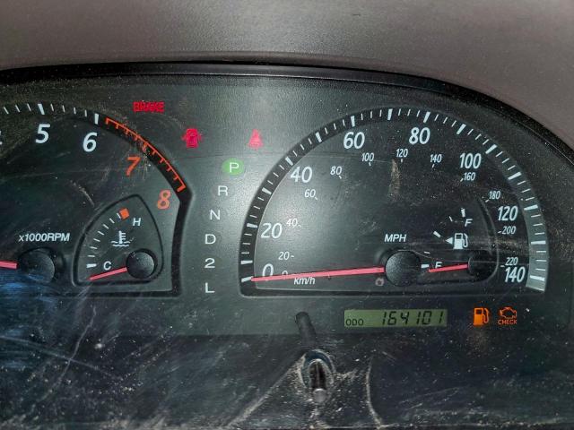 Toyota Camry Le Image 4