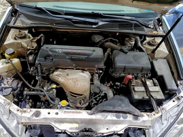 Toyota Camry Le Image 12