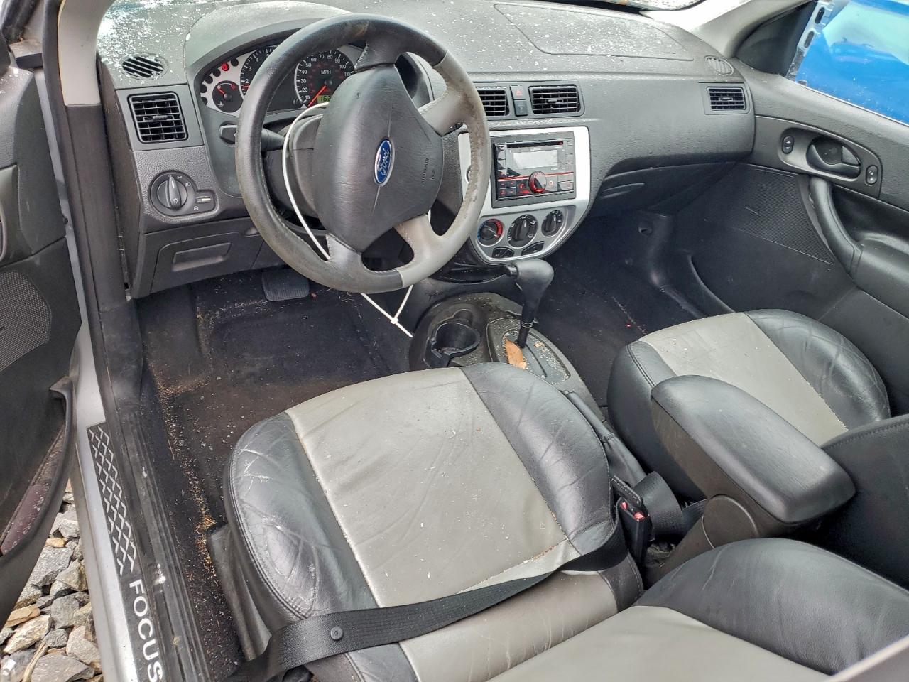 Ford Focus Zx3 Image 5