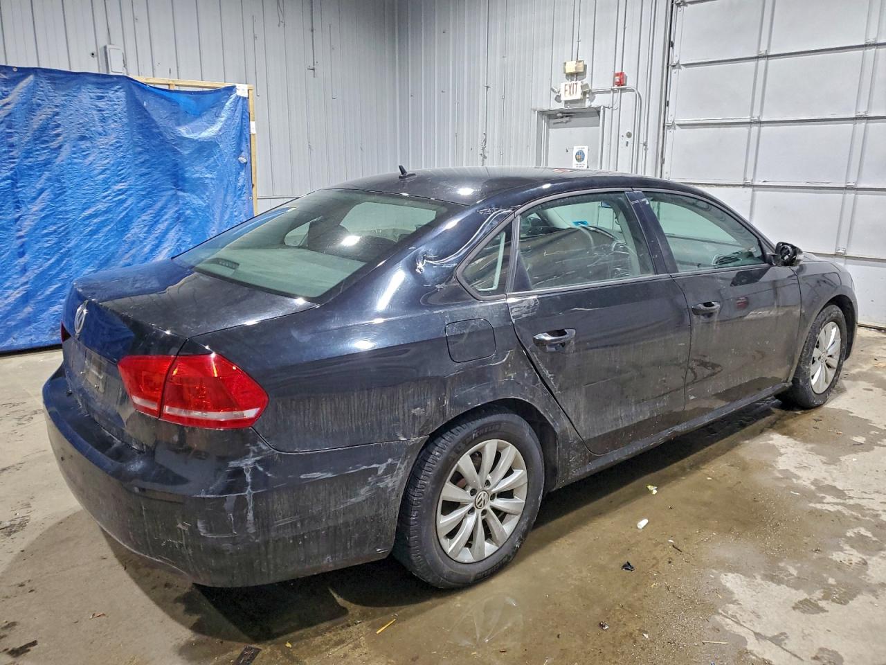 Volkswagen Passat S Image 3