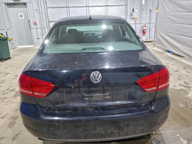Volkswagen Passat S Image 4