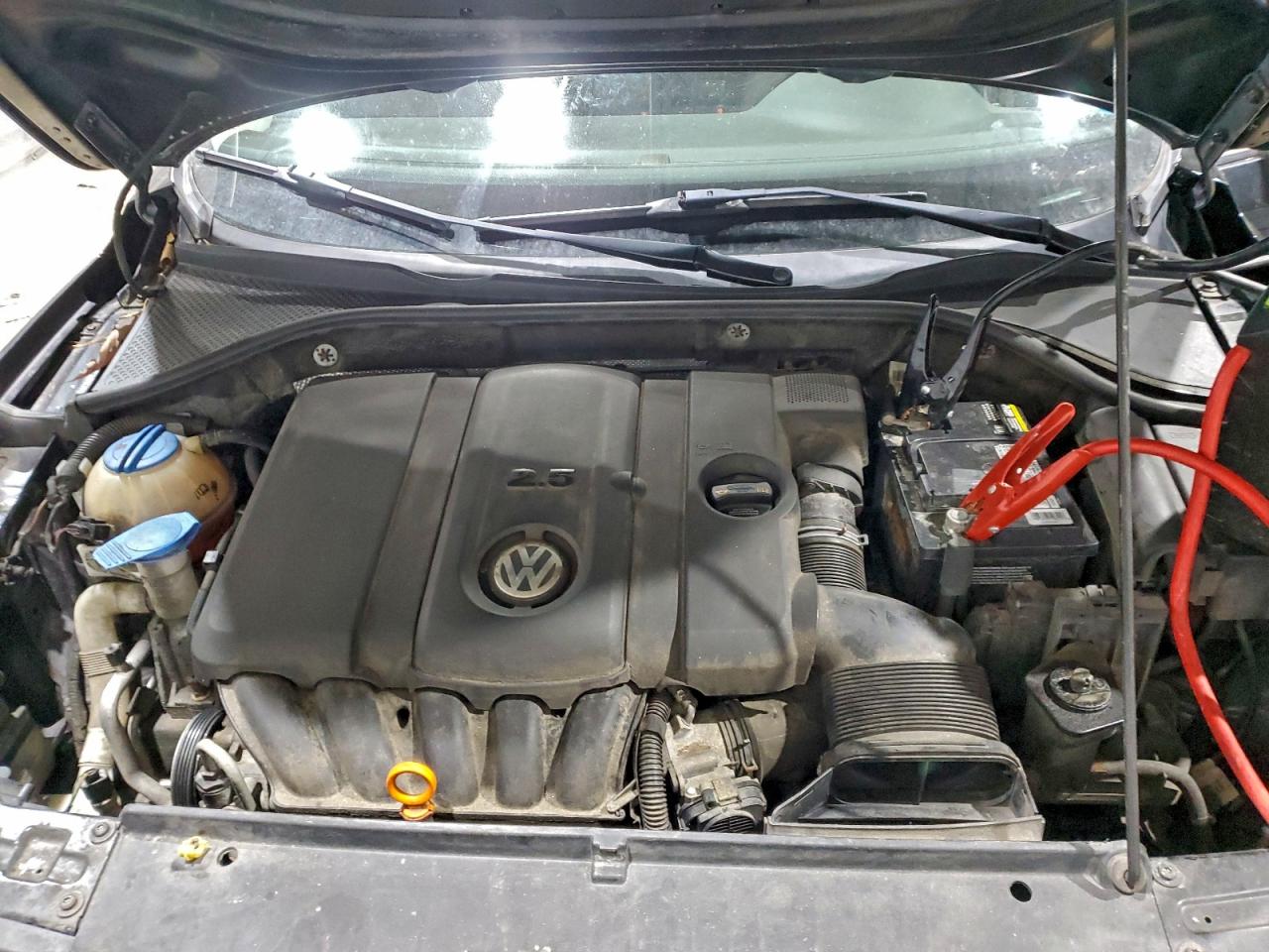 Volkswagen Passat S Image 5