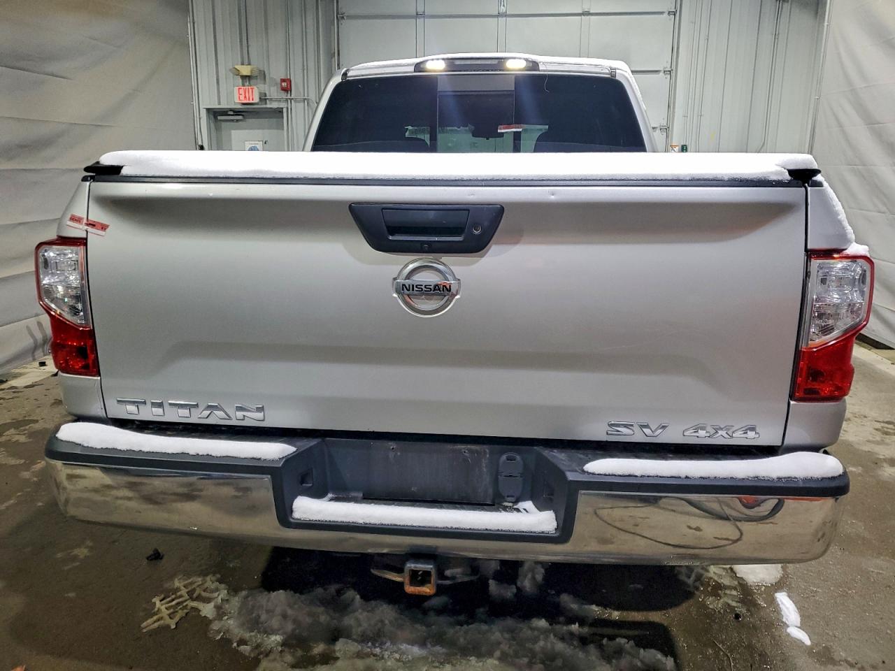 Nissan Titan S Image 7