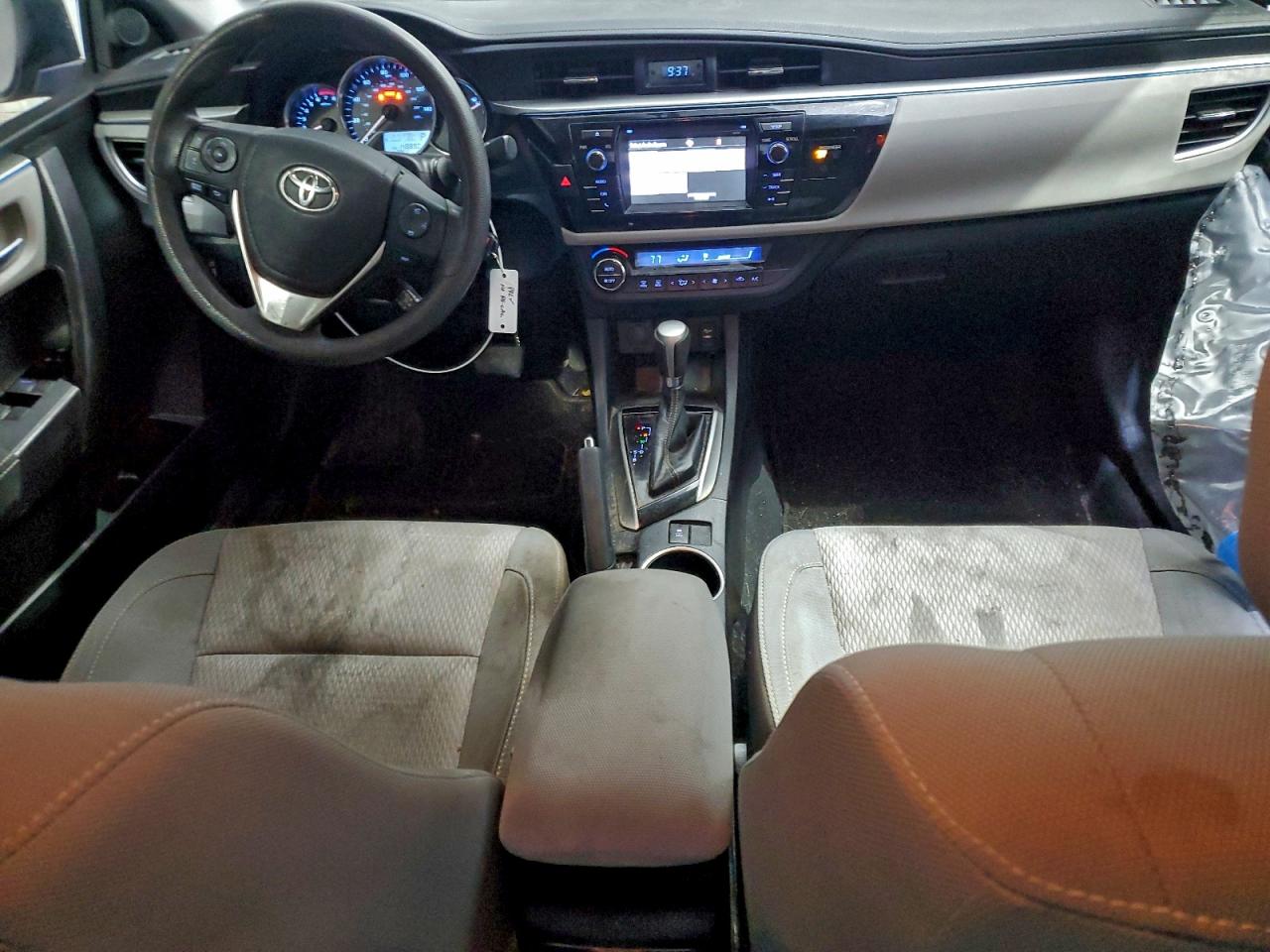 Toyota Corolla L Image 5