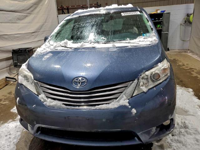 Toyota Sienna Xle Image 11