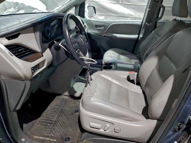 Toyota Sienna Xle Image 5