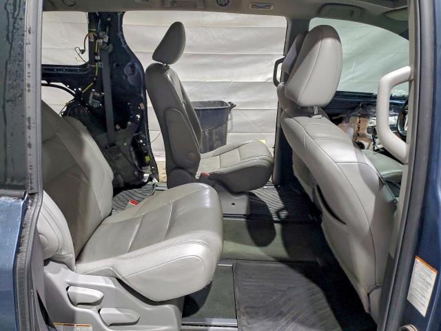 Toyota Sienna Xle Image 7