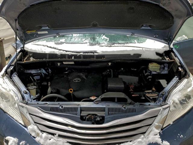 Toyota Sienna Xle Image 6