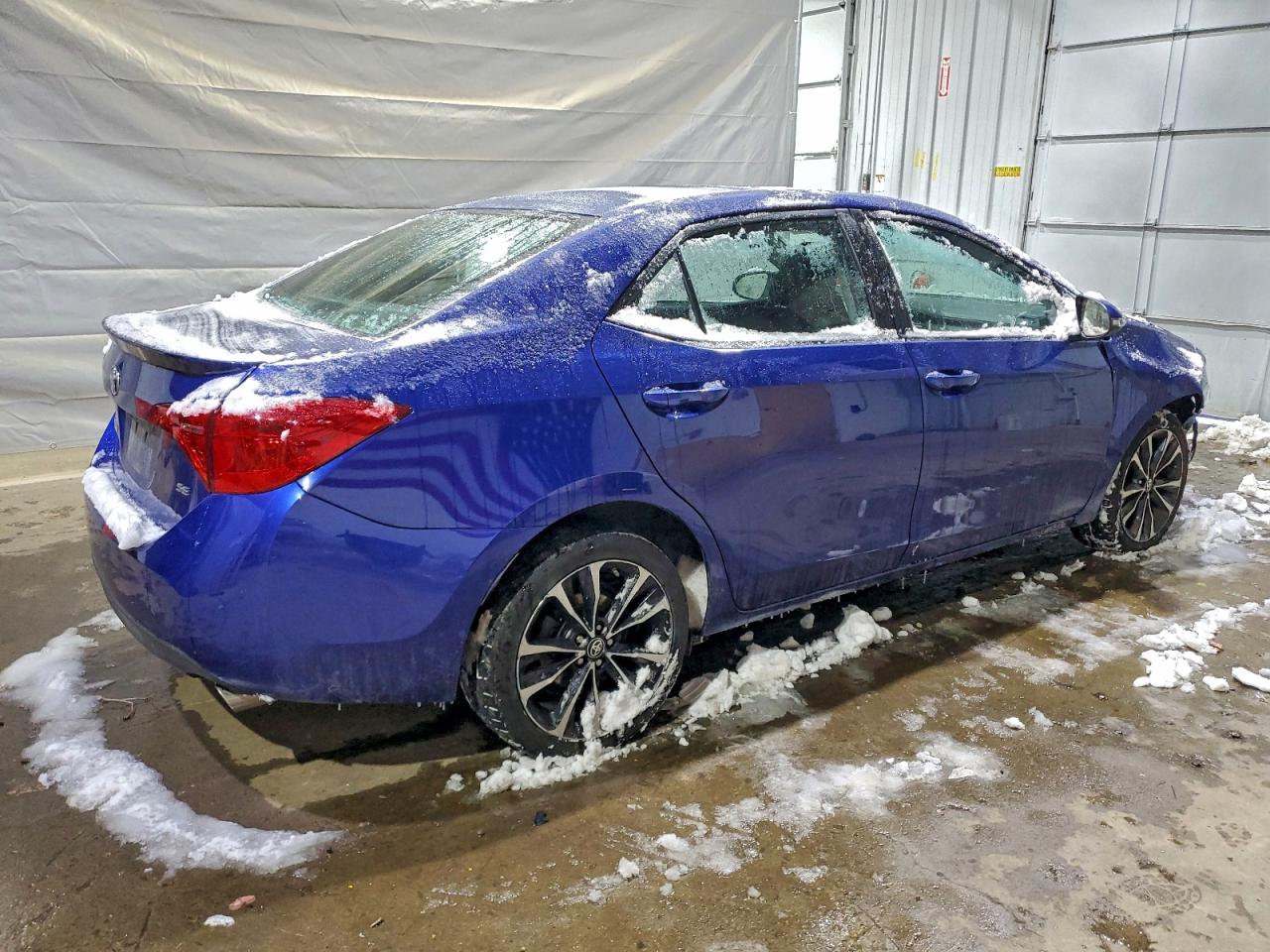 Toyota Corolla L Image 6