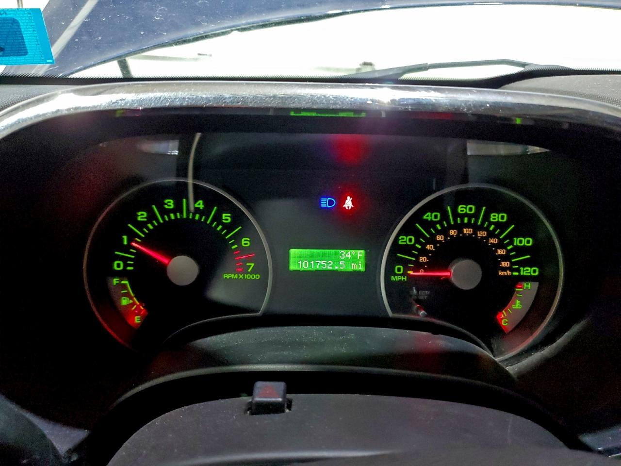 Ford Explorer Xlt Image 3