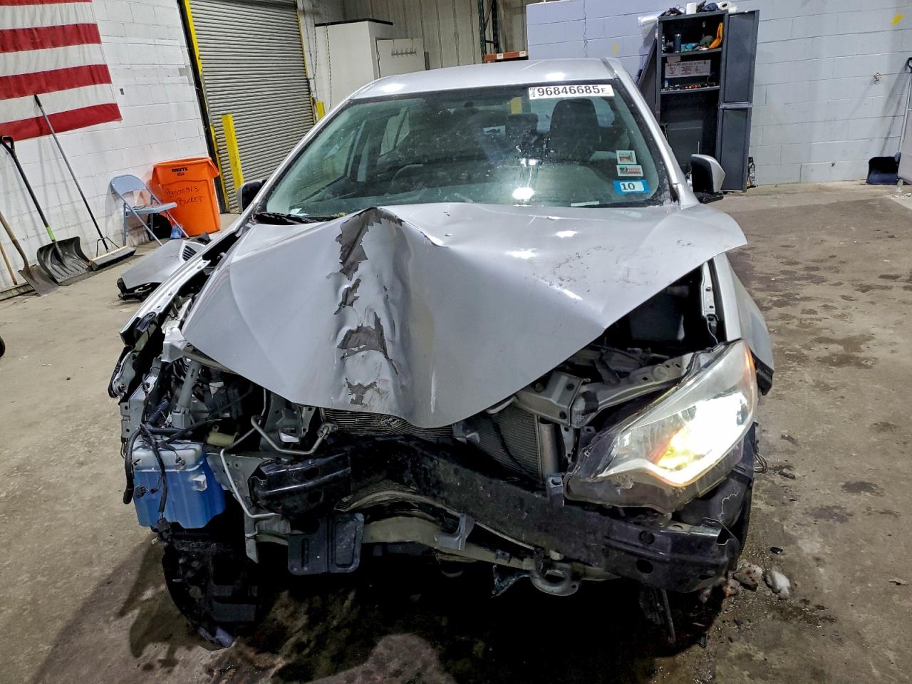 Toyota Corolla L Image 13