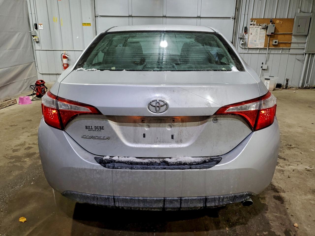 Toyota Corolla L Image 10