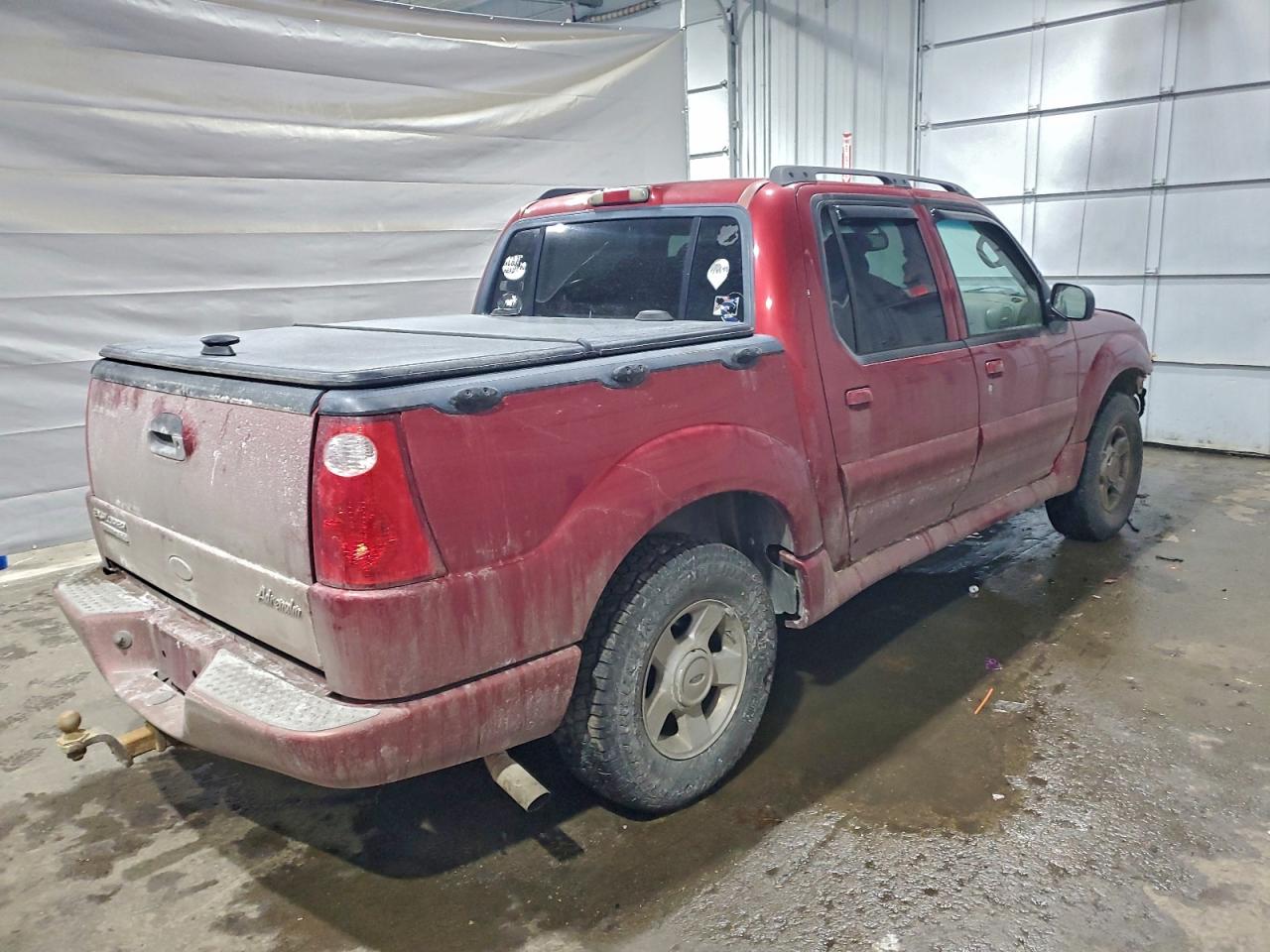 Ford Explorer Image 13