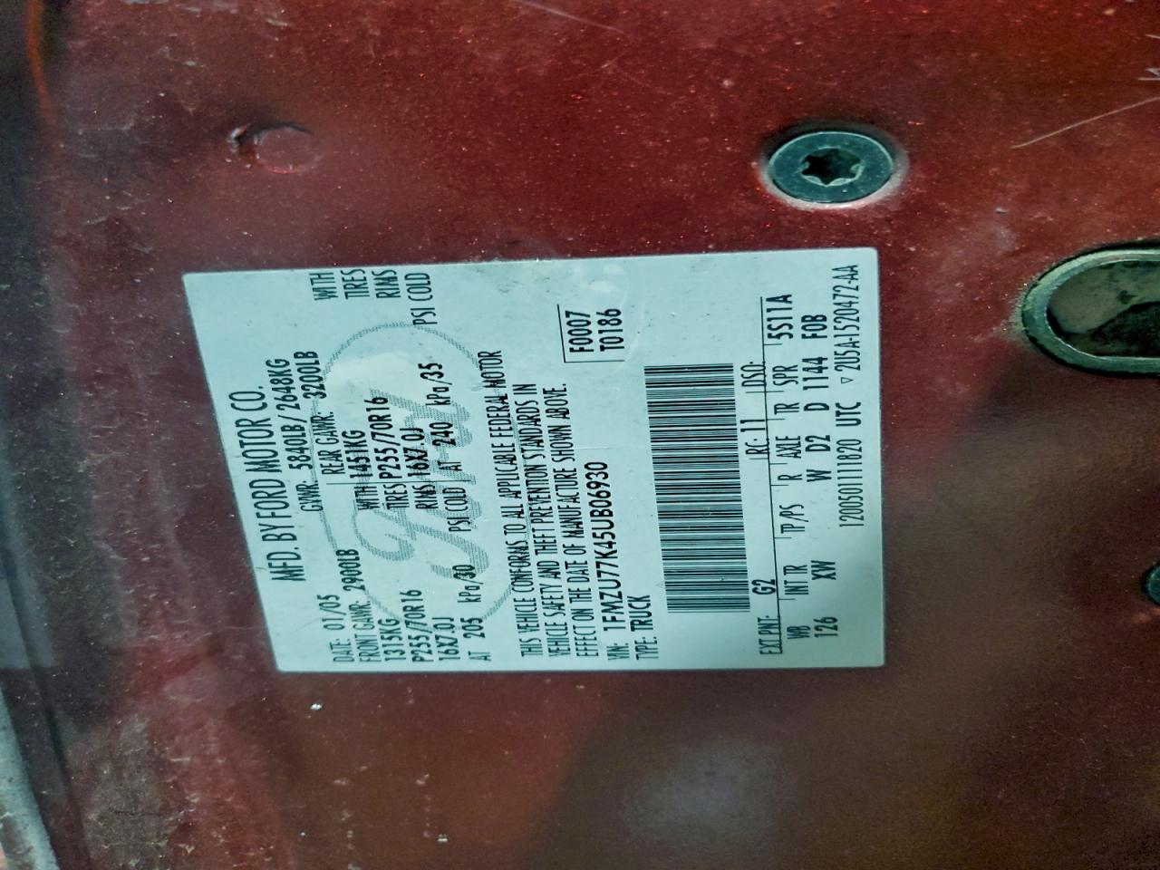 Ford Explorer Image 2