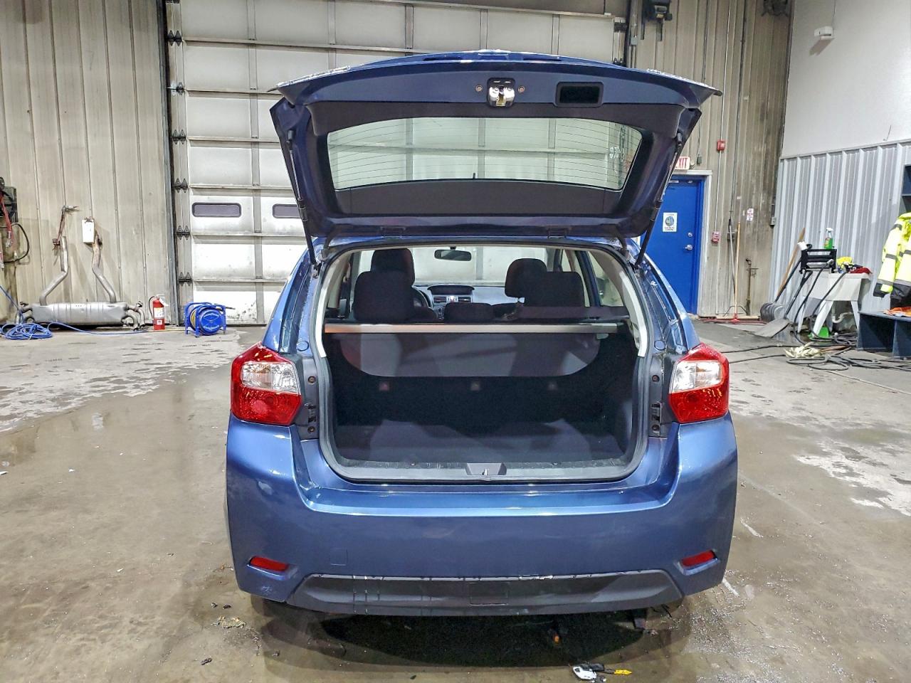 Subaru Impreza Premium Image 2