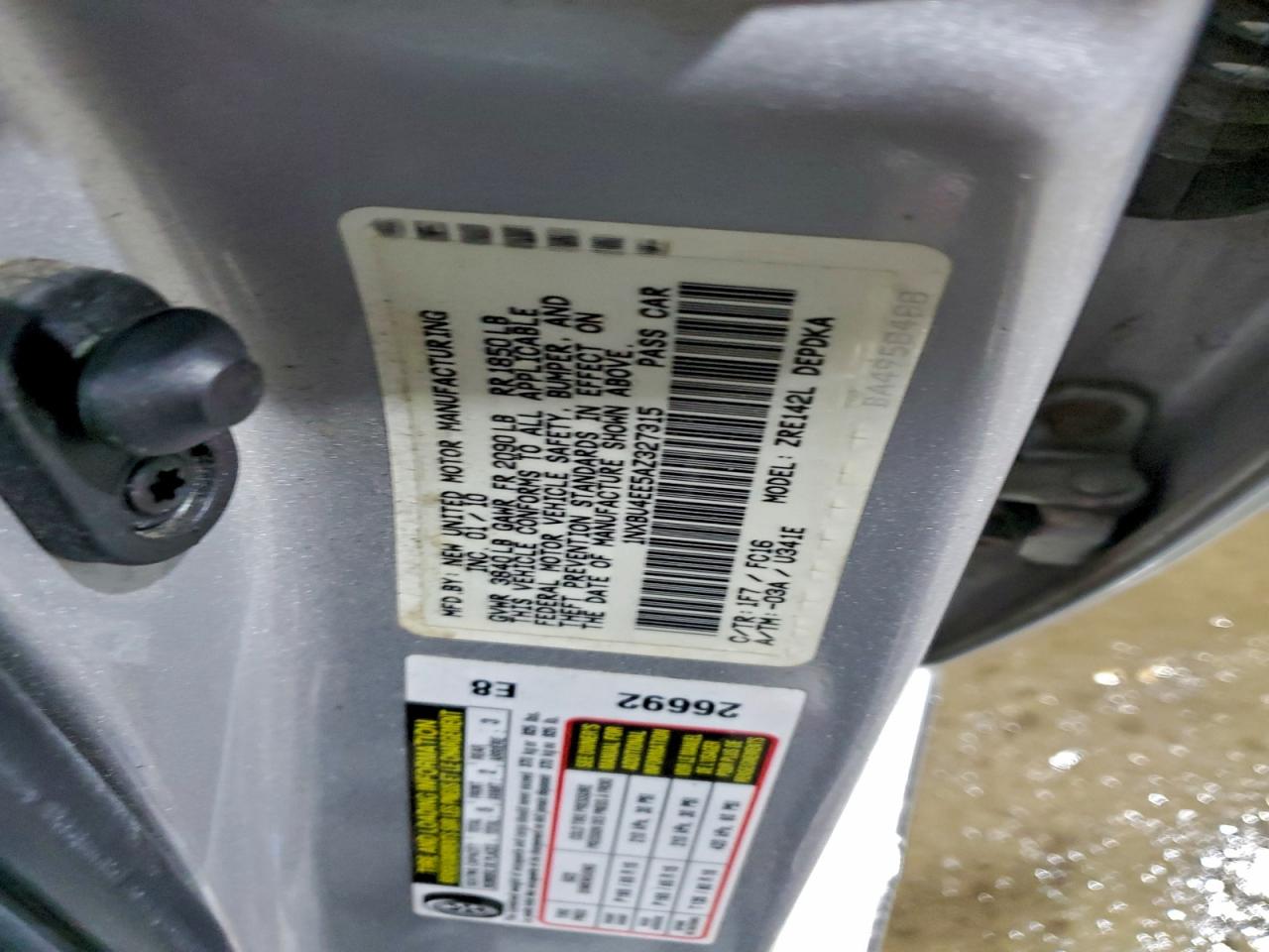 Toyota Corolla Base Image 12