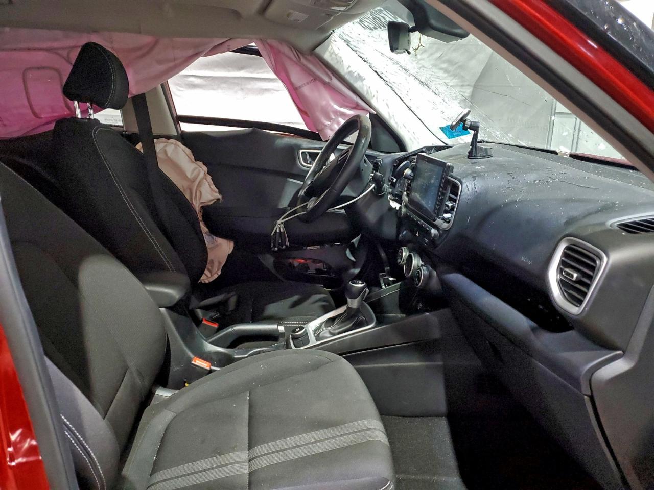 Hyundai VENUE Sel Image 14