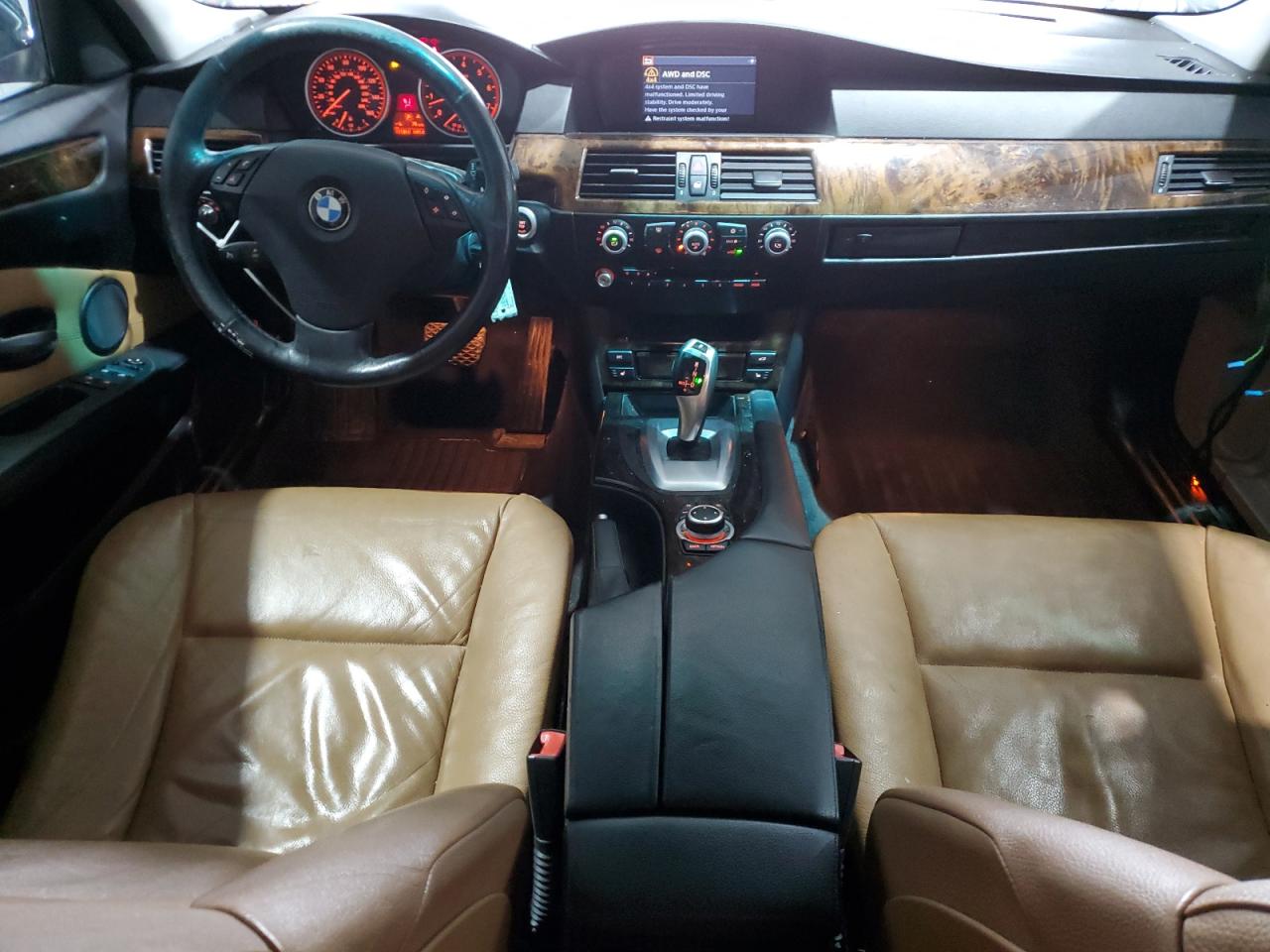 BMW 5 Series Xi Image 9