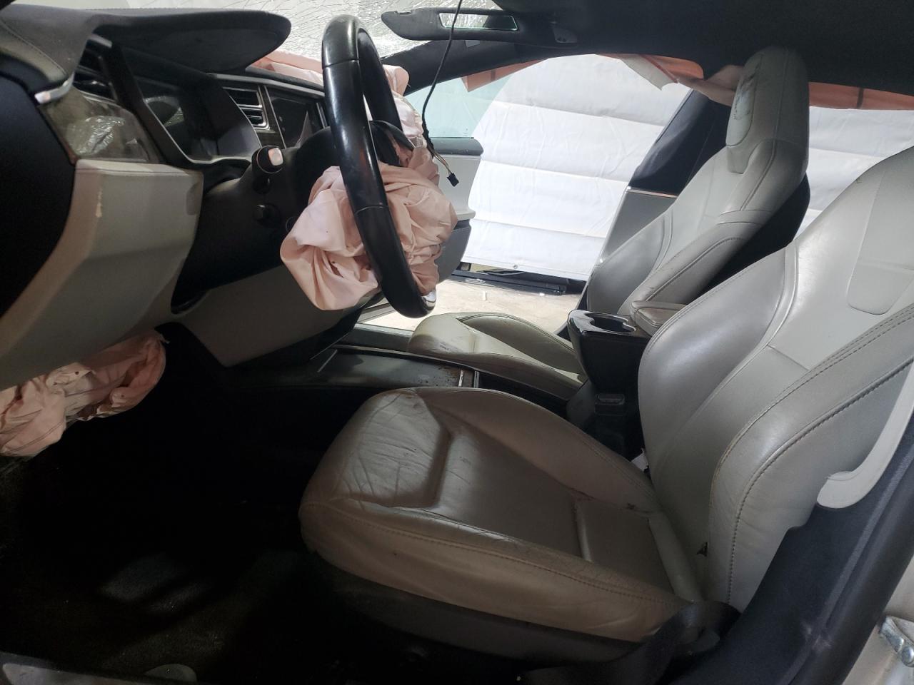 Tesla Model S Image 4