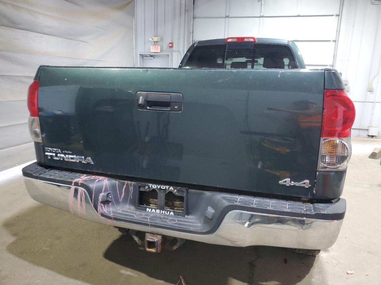 Toyota Tundra Double Cab Image 2