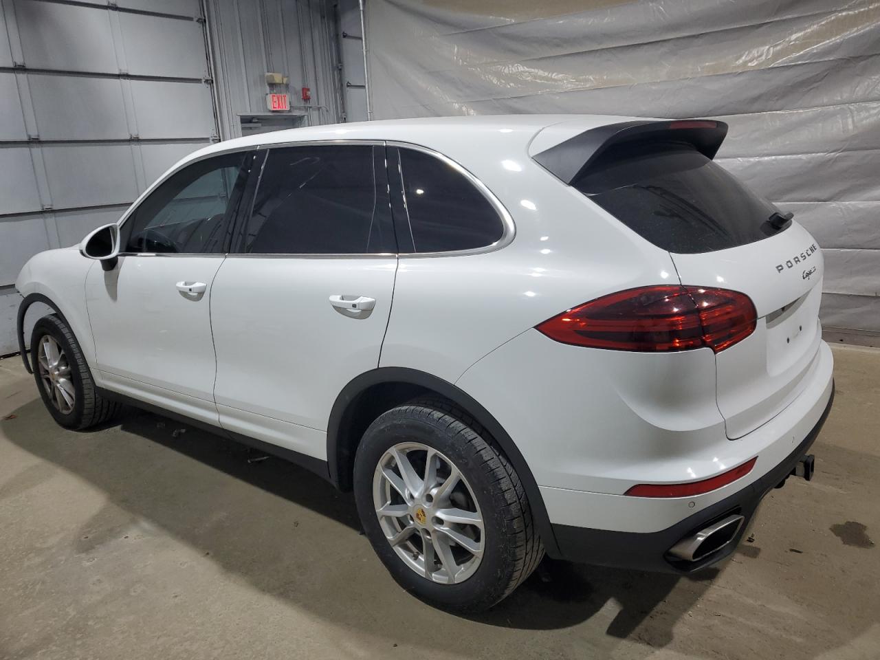 Porsche Cayenne Image 11