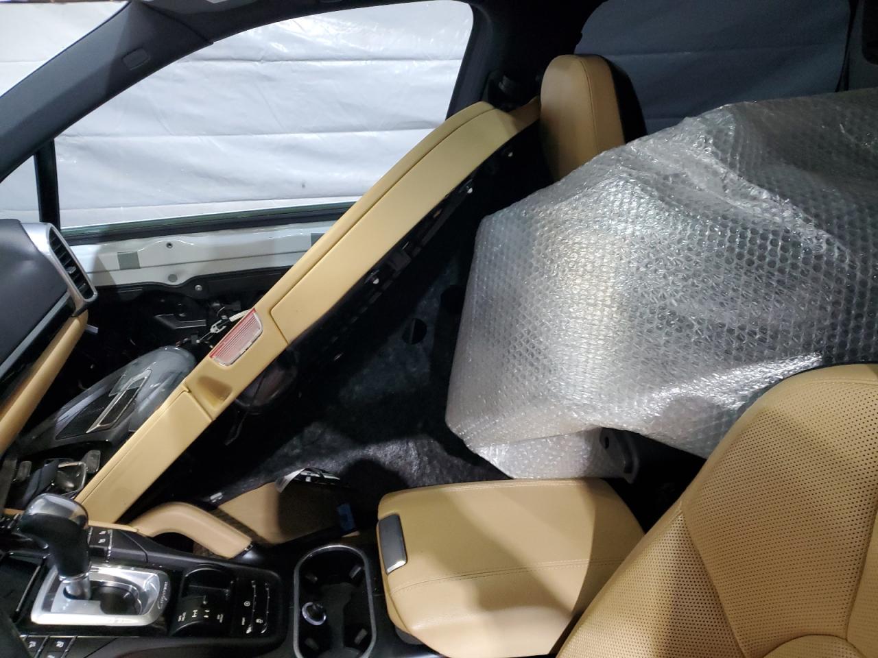 Porsche Cayenne Image 6