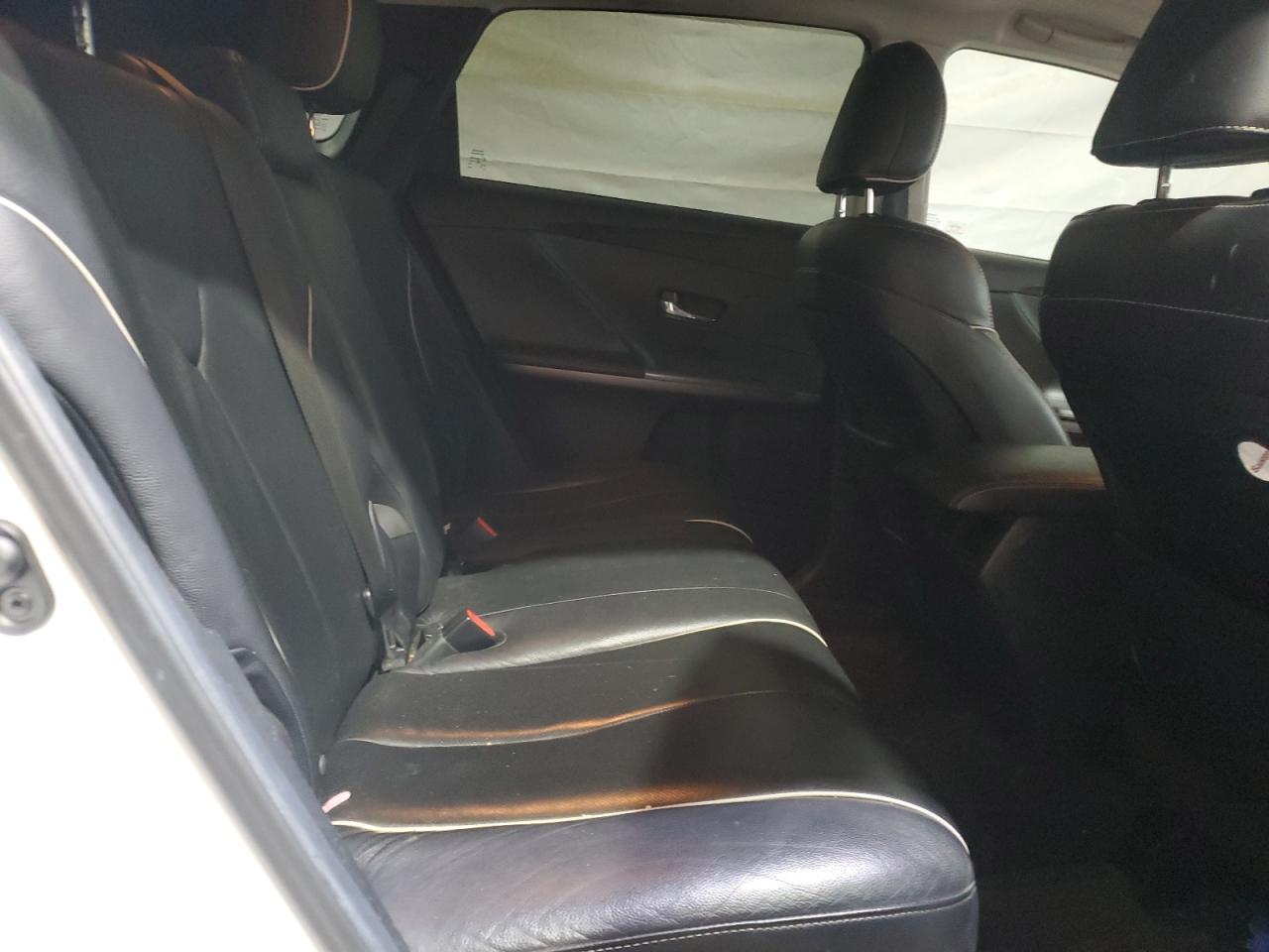 Toyota Venza Le Image 9