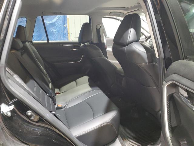 Toyota RAV4 Xle Premium Image 13