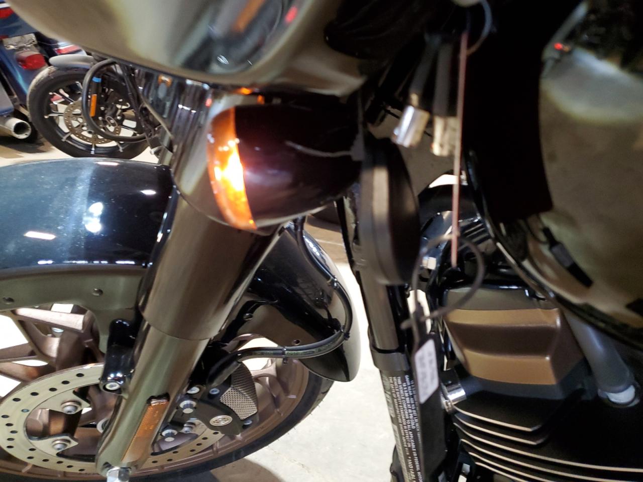 Harley-Davidson Flhxst Image 6