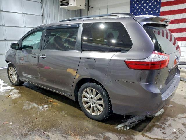 Toyota Sienna Xle Image 2