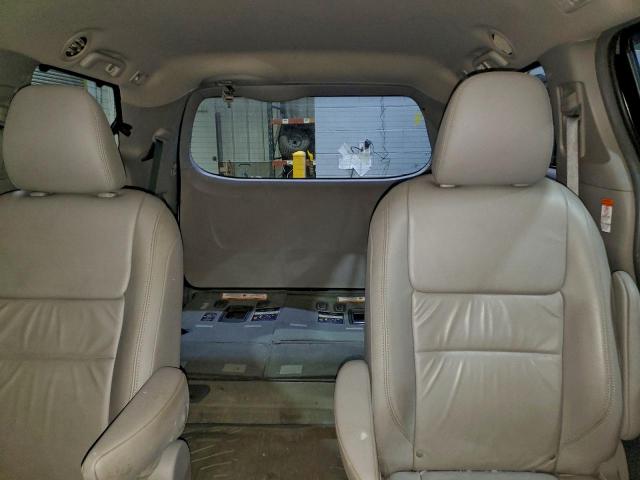 Toyota Sienna Xle Image 9