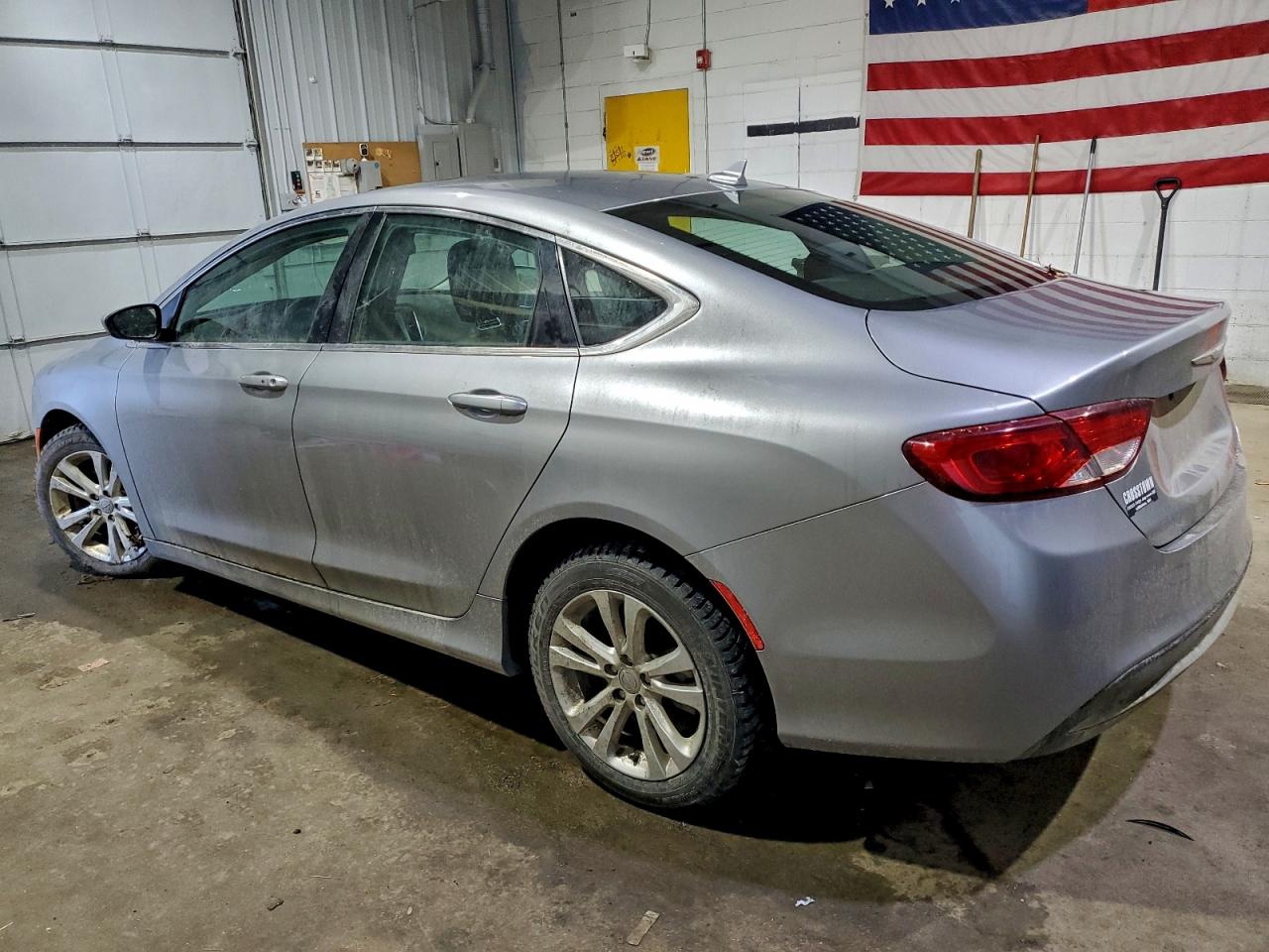 Chrysler 200 Limited Image 3