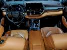Toyota Highlander Hybrid Platinum Image 13