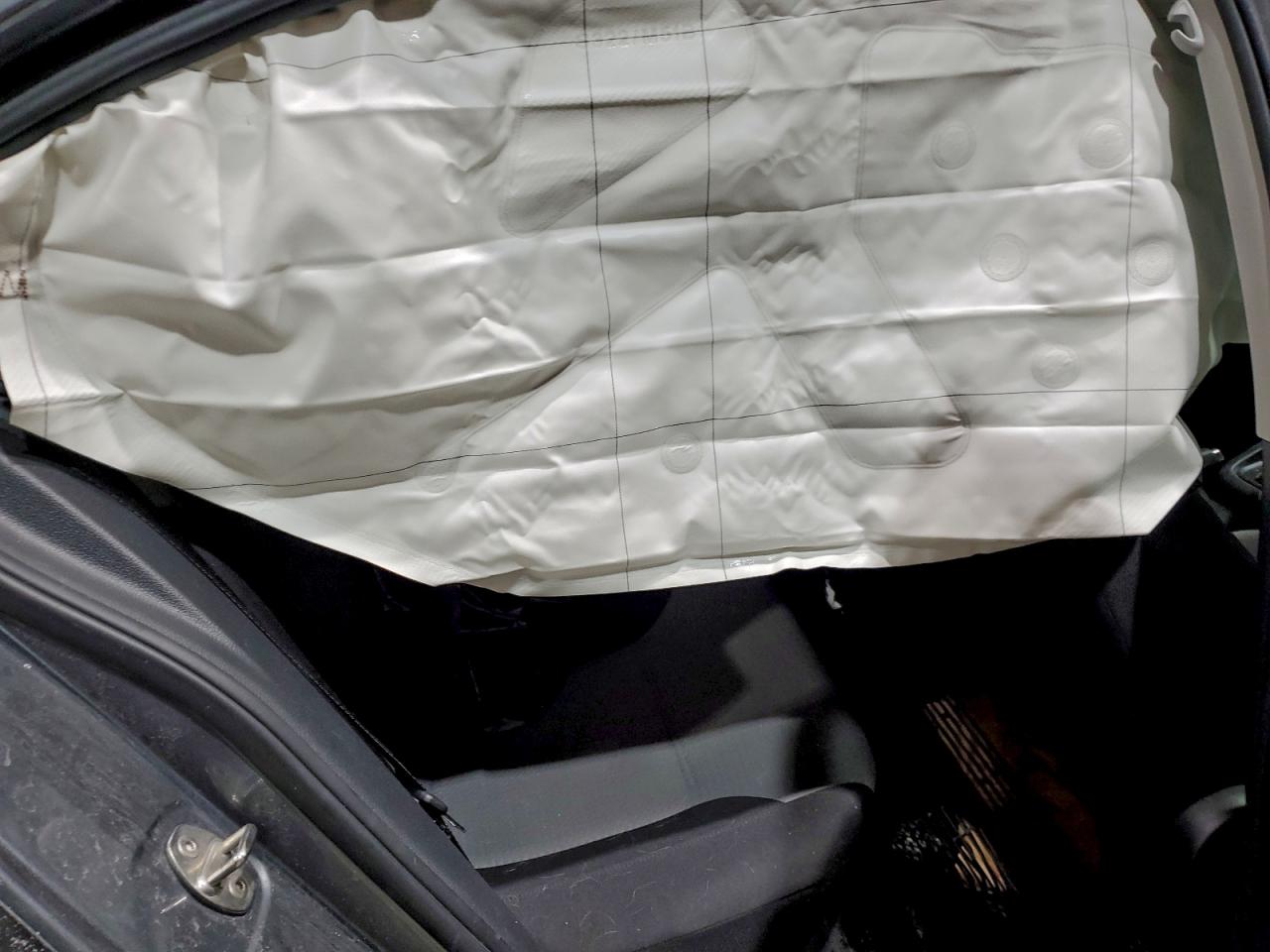 Volkswagen Jetta S Image 8