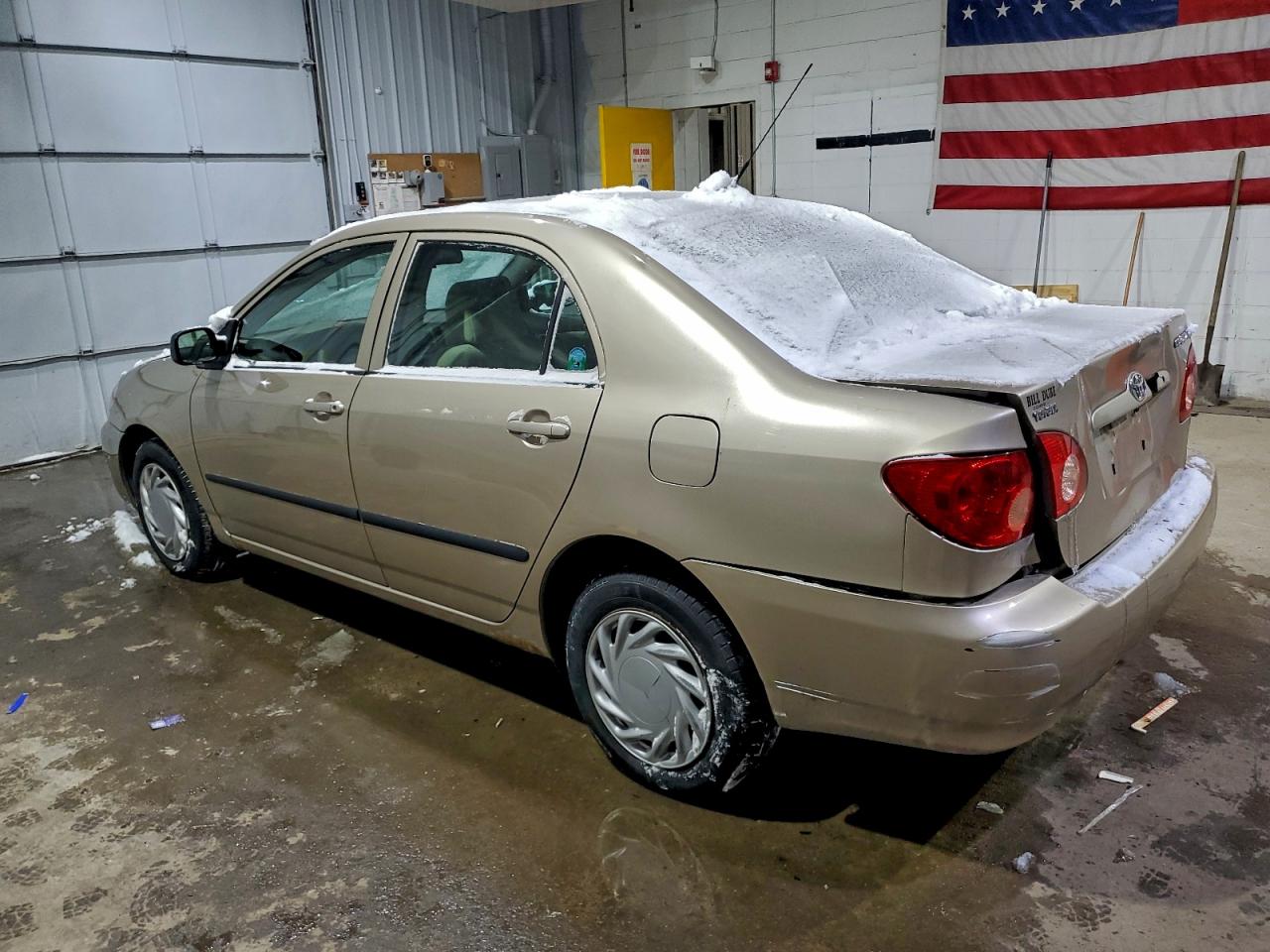 Toyota Corolla Ce Image 12