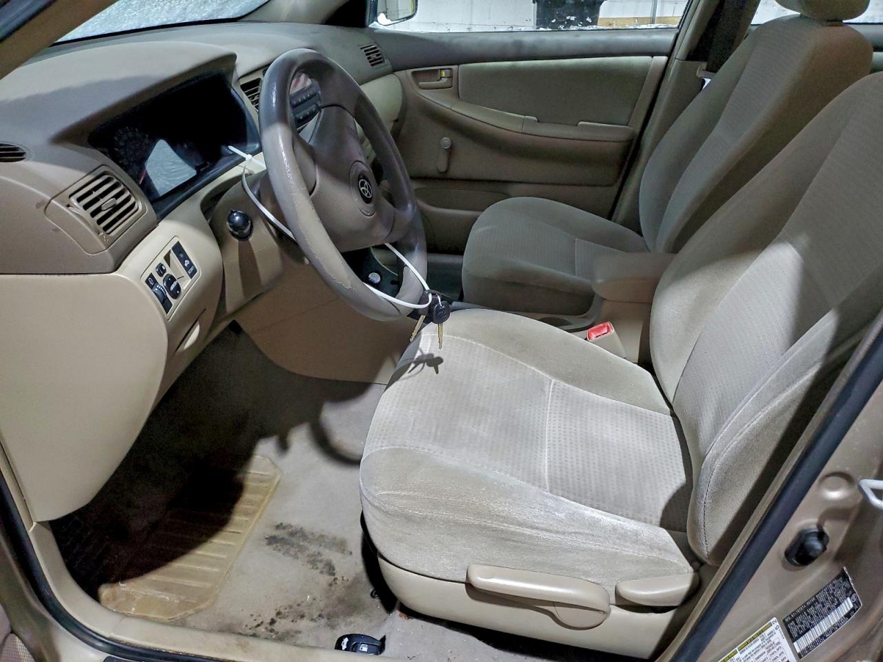 Toyota Corolla Ce Image 7