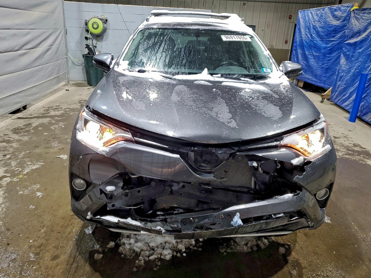 Toyota RAV4 Xle Image 8
