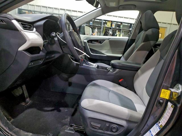 Toyota RAV4 Xle Image 12