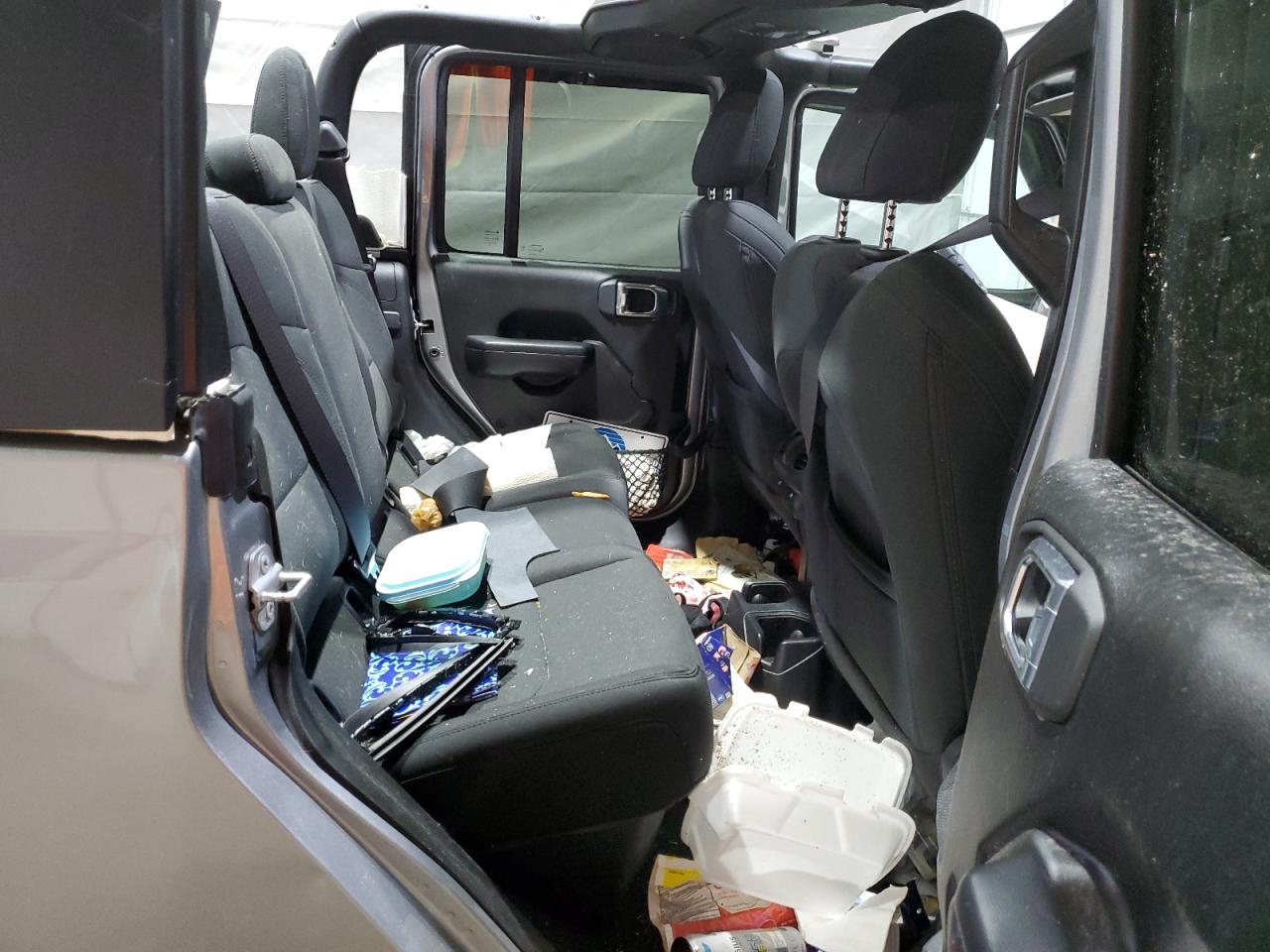 Jeep Gladiator Sport Image 12