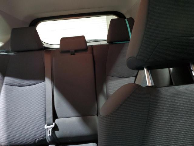 Toyota RAV4 Le Image 7